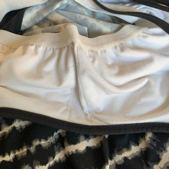 SOYBU women's XS black and white dress with built in bra - Picture 6 of 6